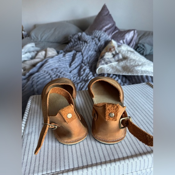 Brand New! Ruby Workshop Minimalist Barefoot Mary Jane Sandals - Picture 6 of 13